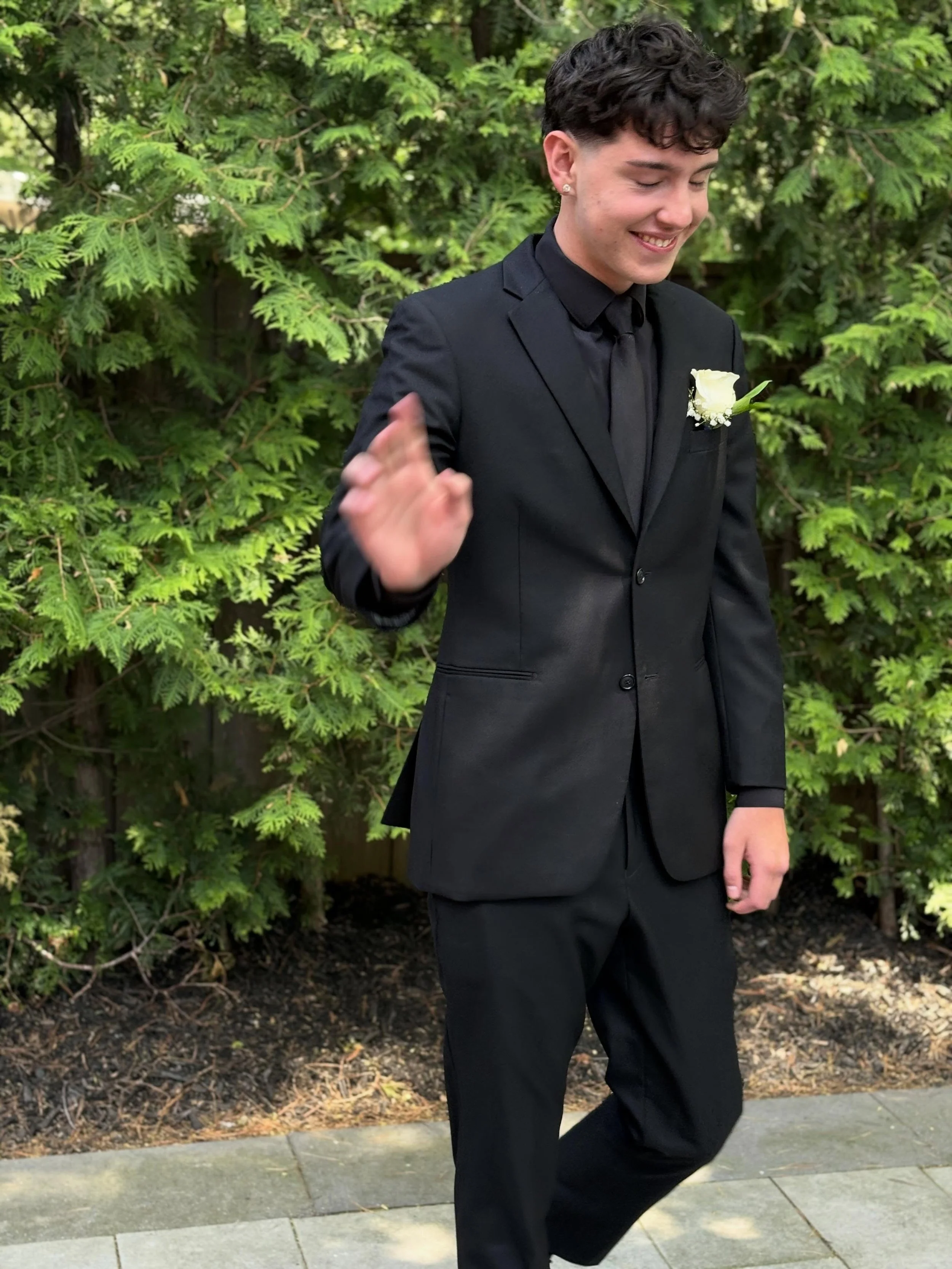 Prom! 🥹

What an emotional few days. We&rsquo;ve reached the stage where my son is the age that I still feel I am 🤯 I feel like my own prom was just yesterday, though we didn&rsquo;t look nearly as glamorous 🥴

How is this my baby?! 😩😭😭

#promn