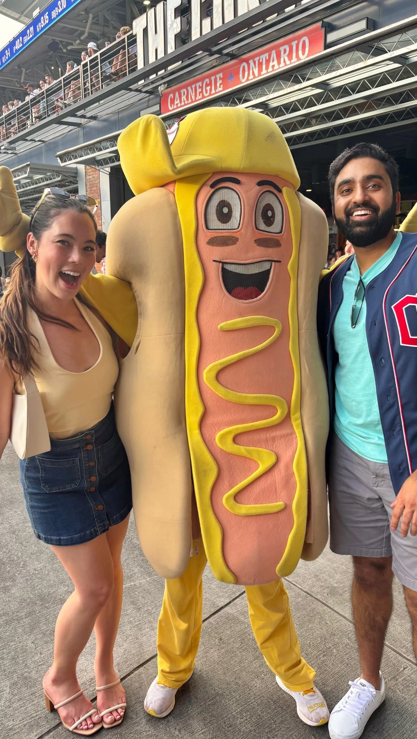 Cle summers 🌭 >>>
Can’t believe it’s August and our interns have been doctoring for almost 2 months already! They grow up so fast 🥹
#residency #anesthesia #medicine #anesthesiology #med