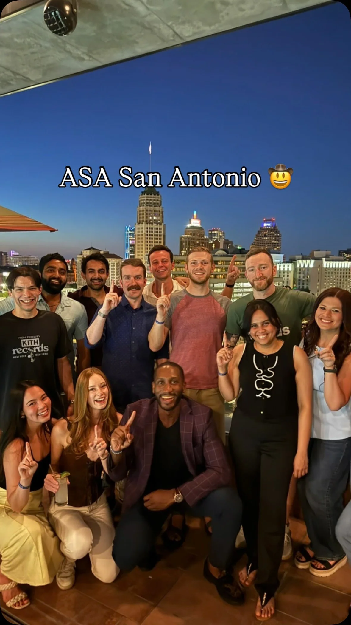 UH takes ASA San Antonio 🤠 so thankful to be apart of a program that encourages us to go to allll the conferences because we always have a blast 🤙🏼
.
.
#residency #anesthesia #medicine #anesthesiology #asa #med #texas
