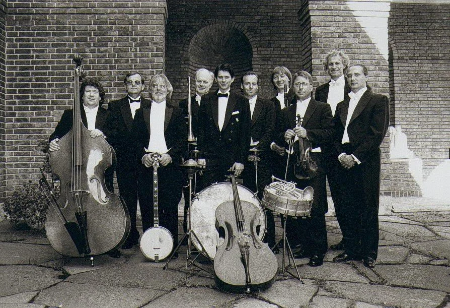 Norge—Amerika 200 år: Morten Gunnar Larsen & Ophelia Orchestra