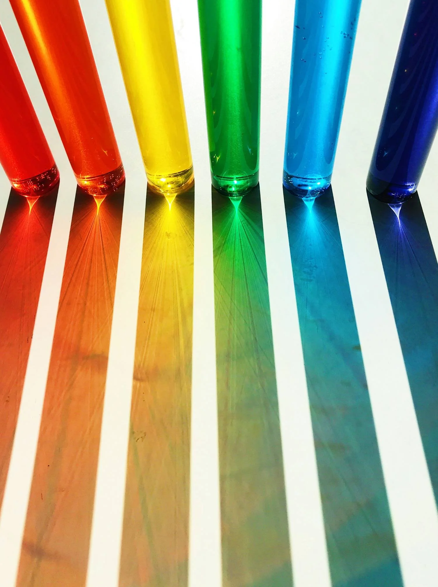THE THINGS COLOUR DOES