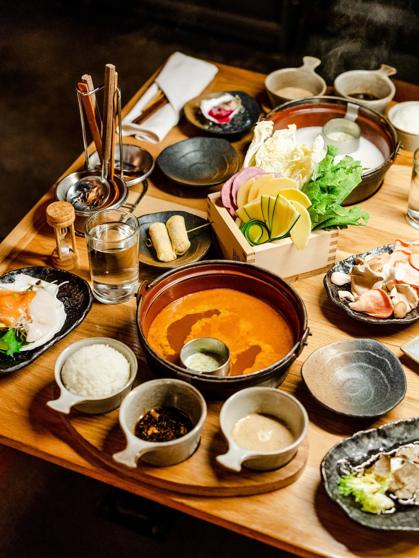When I think of the most memorable restaurants I&rsquo;ve photographed in Austin, Michelin-recognized @dipdipdiptatsu_ya is one of the top that come to mind. I loved their creative take on shabu shabu, the ever-changing lineup of seasonal vegetables,