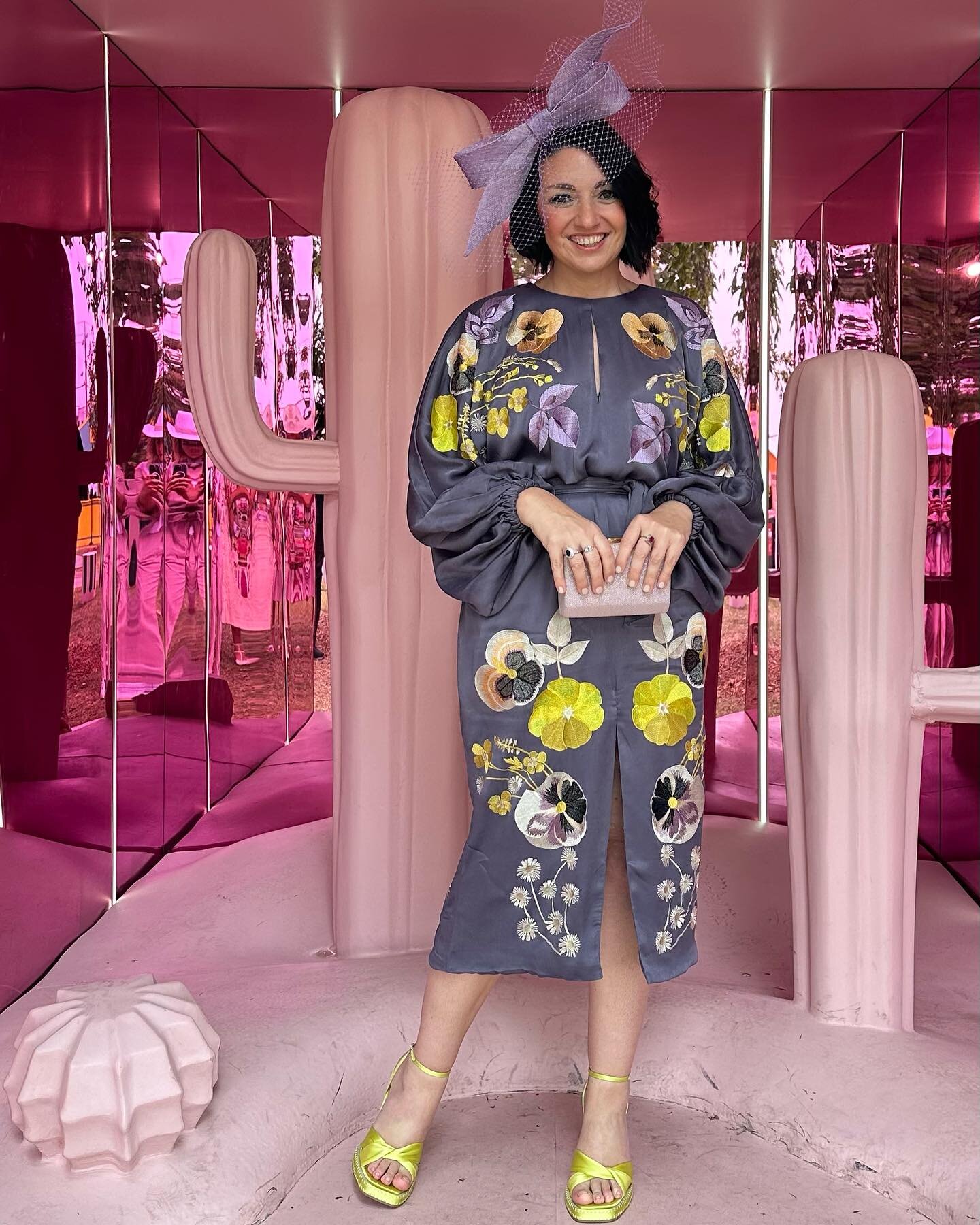 Finally the last shots to finish the grid! Loved this look and playing with a bit of citron to go with my conveniently themed lilac look for Oaks Day.

#colour #spring #outfits #outfitinspiration #shopping #summerfashion #autumnfashion #fotf #racingf