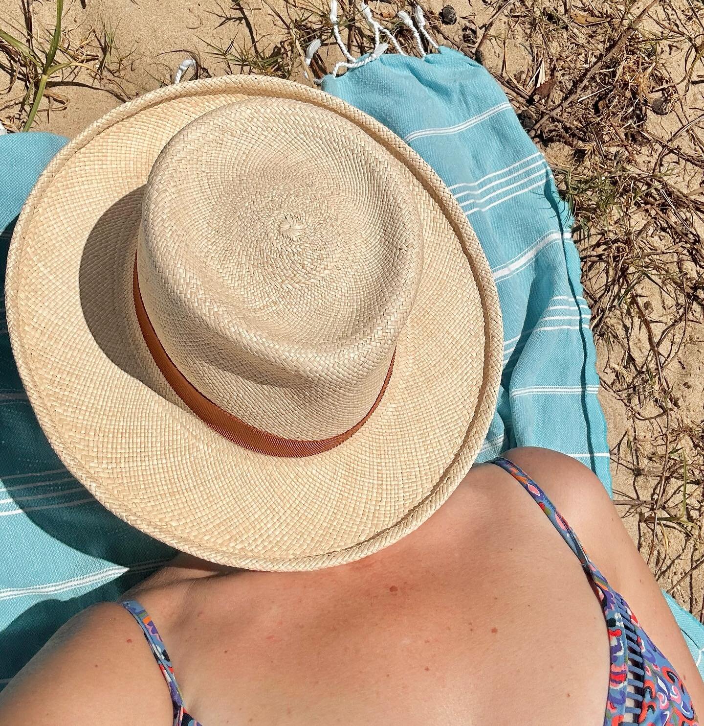 BRB&hellip;taking some time out this week, hanging with family and making millinery plans for 2024. Exciting times ahead with lots of new things coming your way!

Wearing curled brim Panama hat. DM to order.