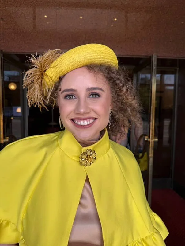 The gorgeous @abbeymay1 styling it up at @flemingtonvrc on Saturday in our Butter Yellow Beret, customized with her own brooch to coordinate back with her look.

We love the versatility of clean shapes that can have their own personality added to the