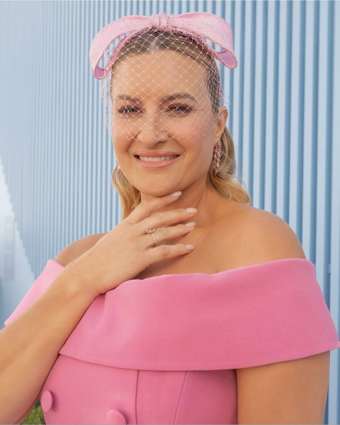 @ruan_sims @wwos styled to perfection by @__alexwilson__ @channel9style at @flemingtonvrc Melbourne Cup in my pink lavender veiled bow.

Dress @rebeccavallance 
Millinery @somewhere_here_now 
Jewellery @temellijewellery 
Bag @olgabergofficial 
Shoes 