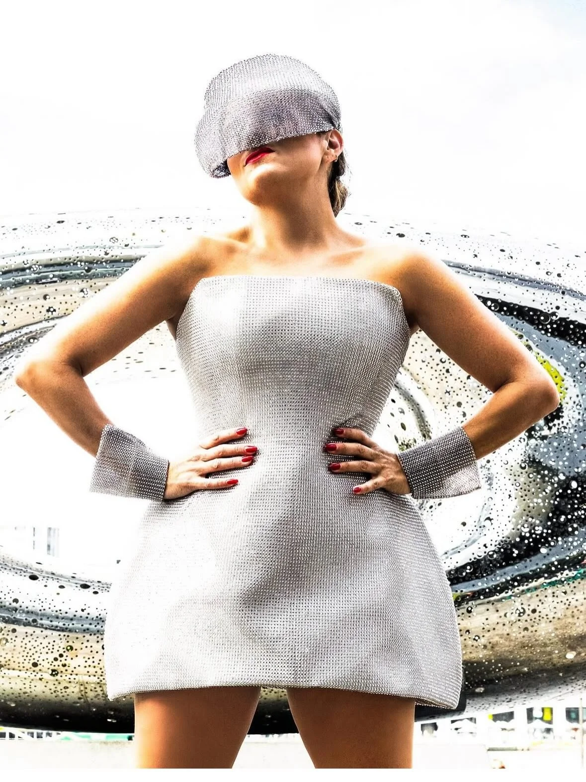 Opening 2026 with the power that is @fashion_critical 

One of my 2025 highlights was having the opportunity to step back into my theatrical past and create some epic pieces for this creatively courageous and woman!

What a privilege to help bring FC