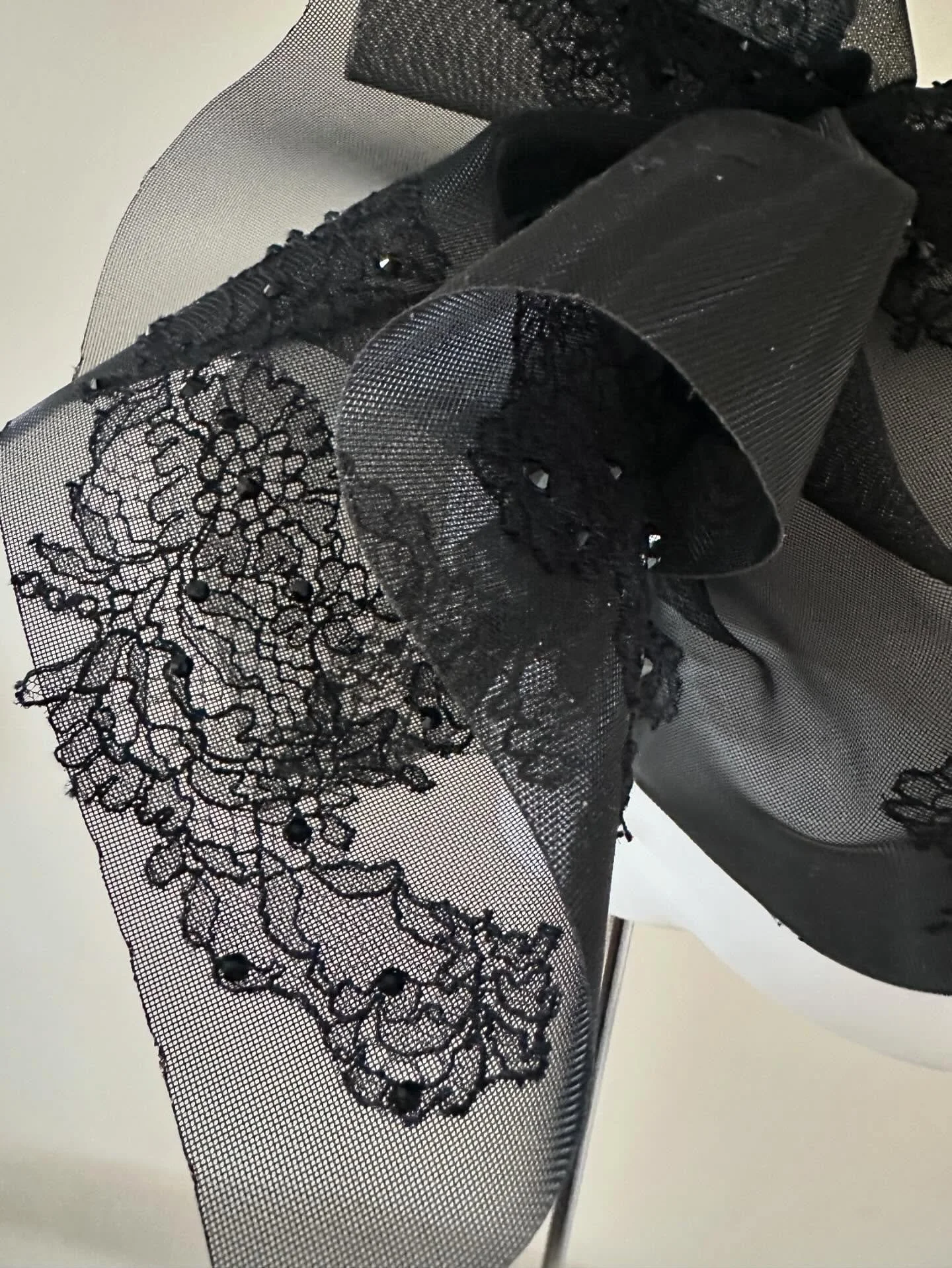 Saturday sessions and invisible hand stitched details 🖤