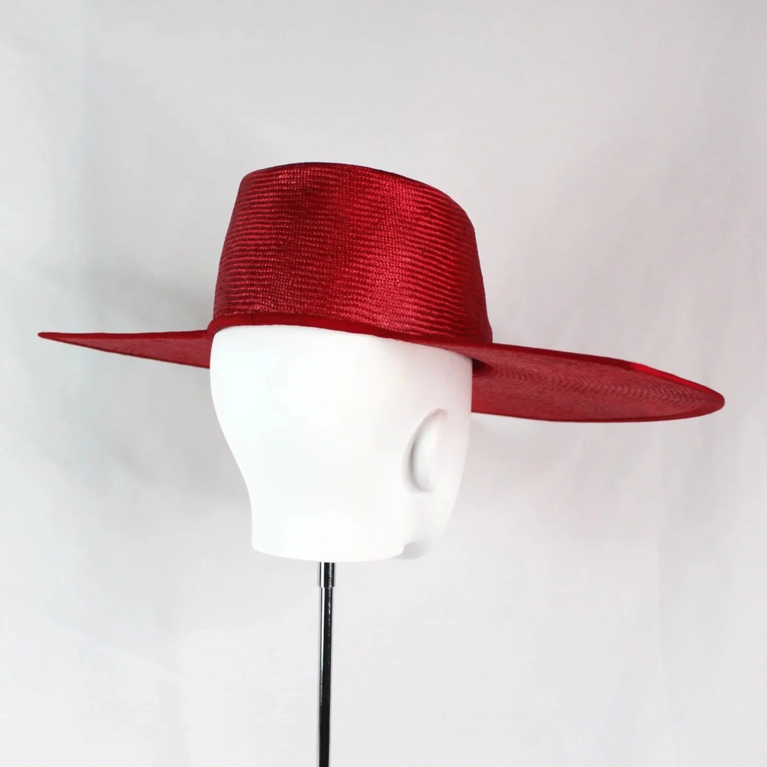 Red+crop+brim+b.jpg