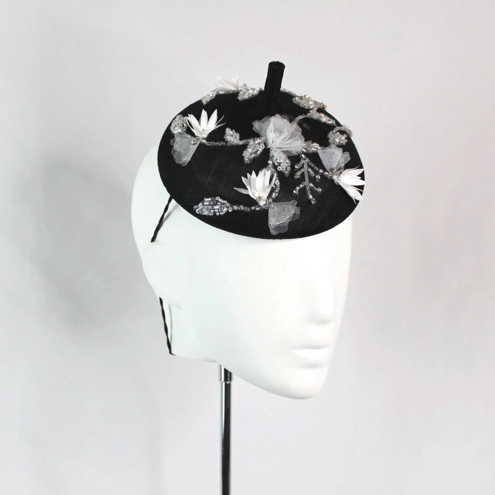 Derby+Lace+button+R.jpg