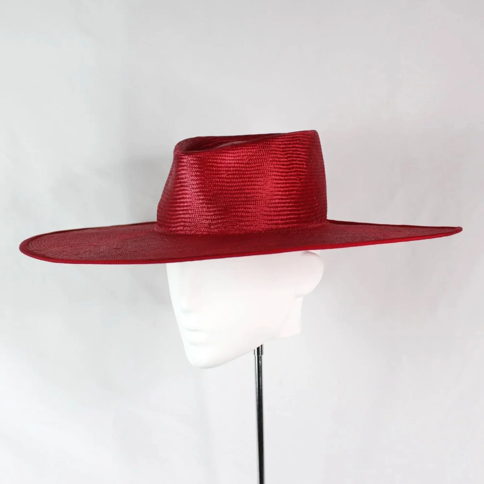 Red+crop+brim+L.jpg