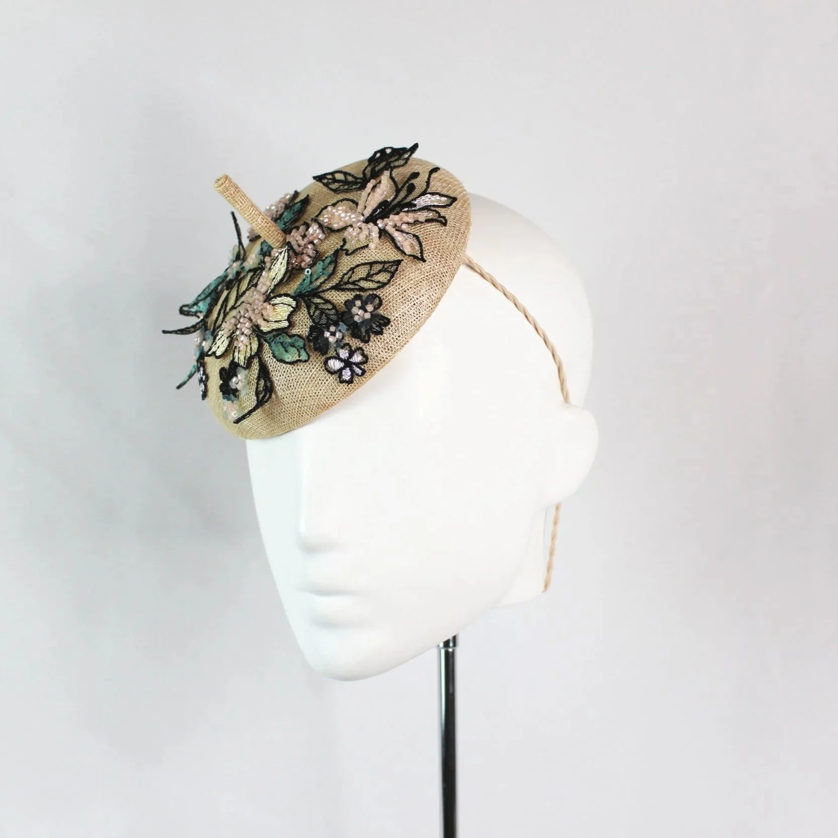 Floral+lace+Natural+L.jpg