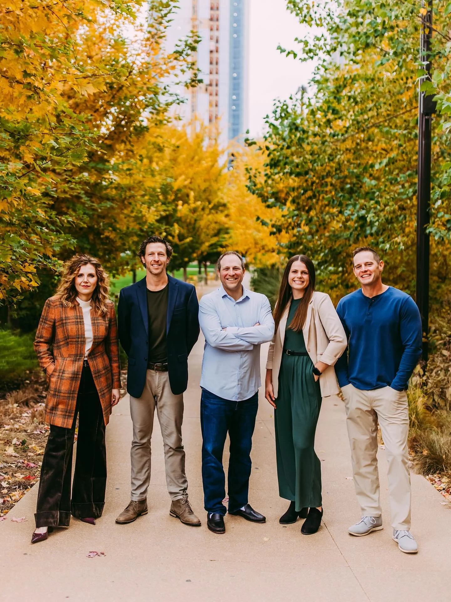 Who wouldn&rsquo;t want to work with this team?! Had a blast hangin&rsquo; with @omaharootsrealtygroup_npdodge! &hearts;️✨