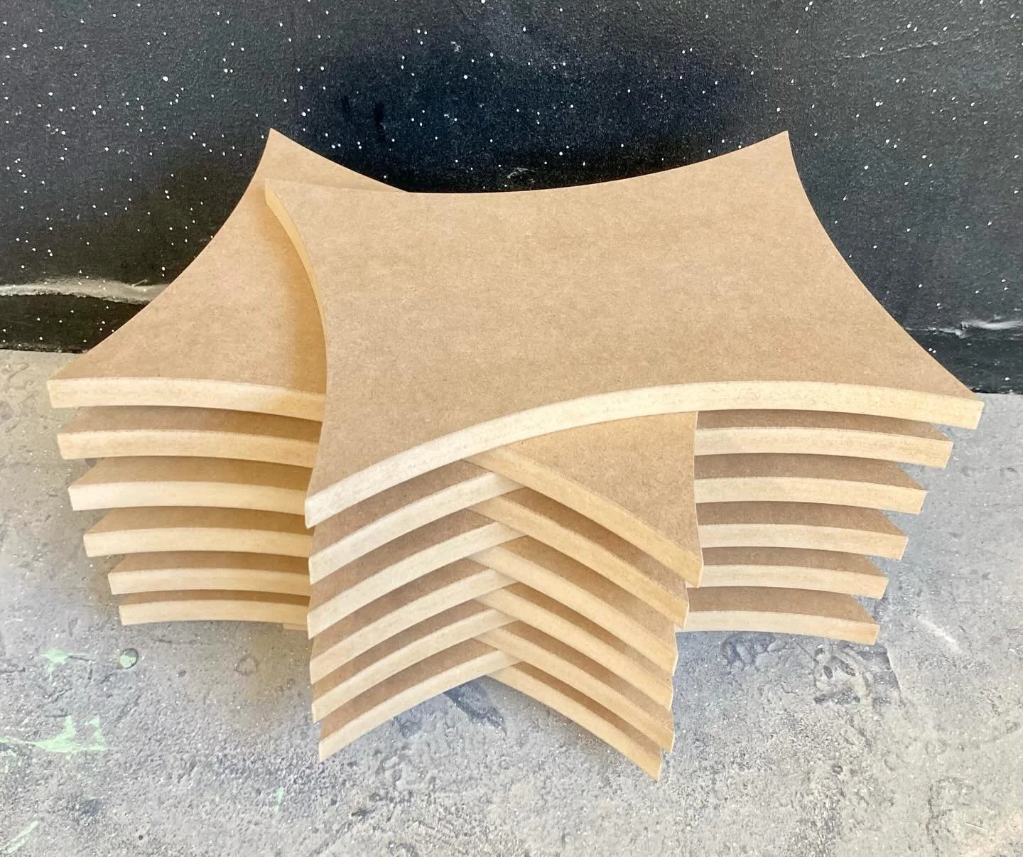 These are some cute shapes we did for a client last year. She hangs them in a display that creates circles with the negative space. Very cool!  #stretcherframes #artistspanels #stretchers #artpanels #barronarts barronartsllc custompanels customstretc