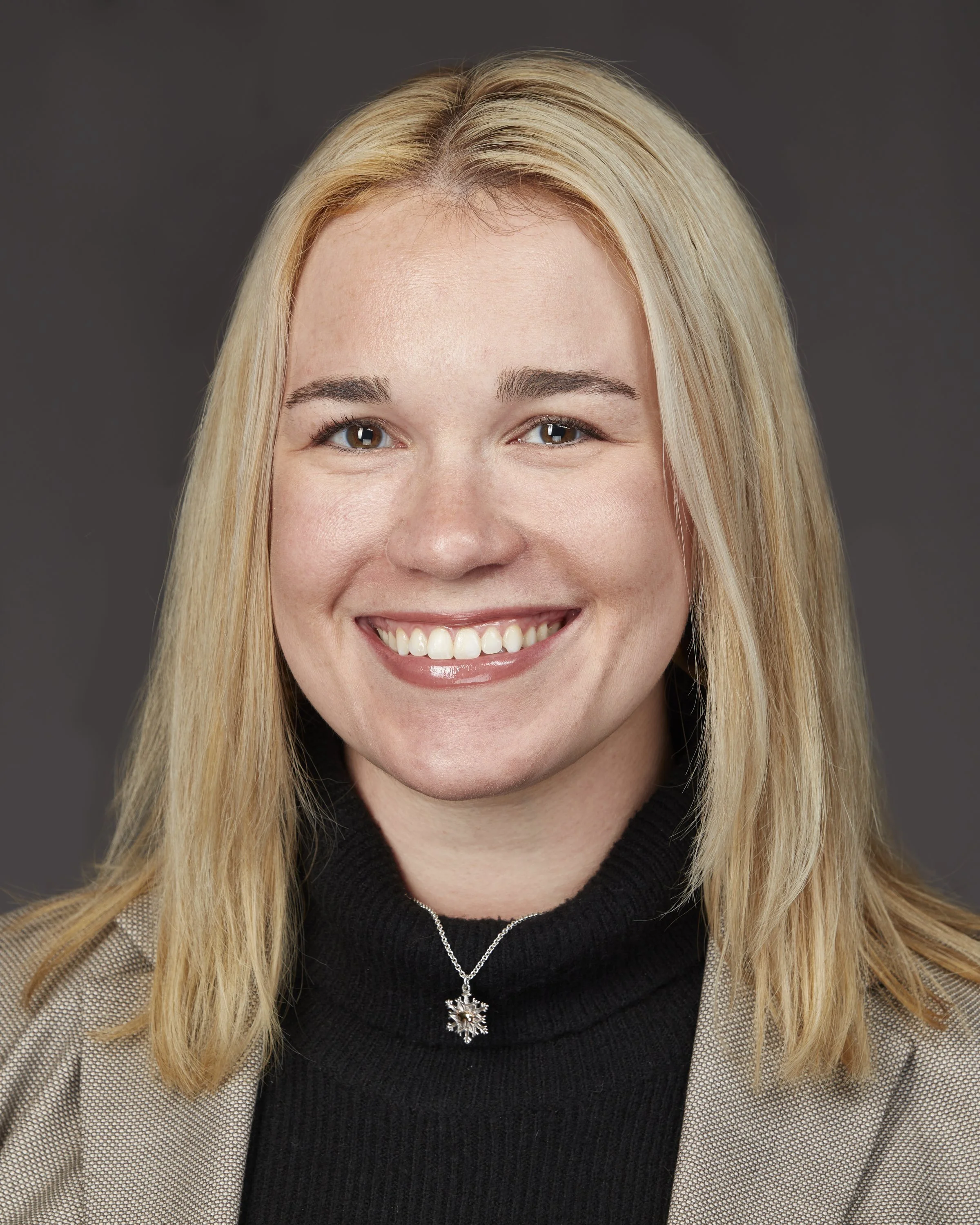 Elizabeth Barnhart Headshot Jan 2024-8x10.jpg