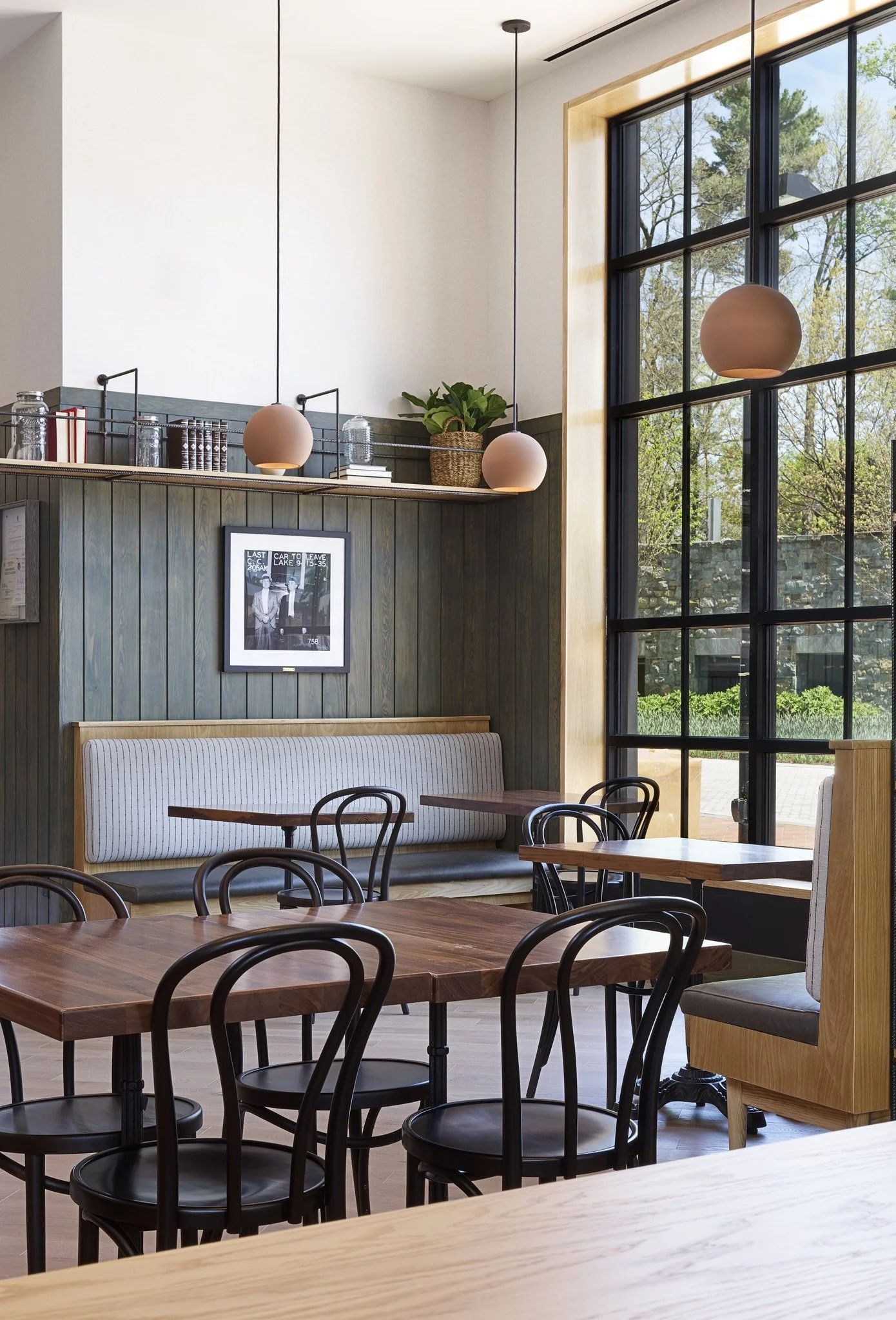 Restaurant interior Vignette 