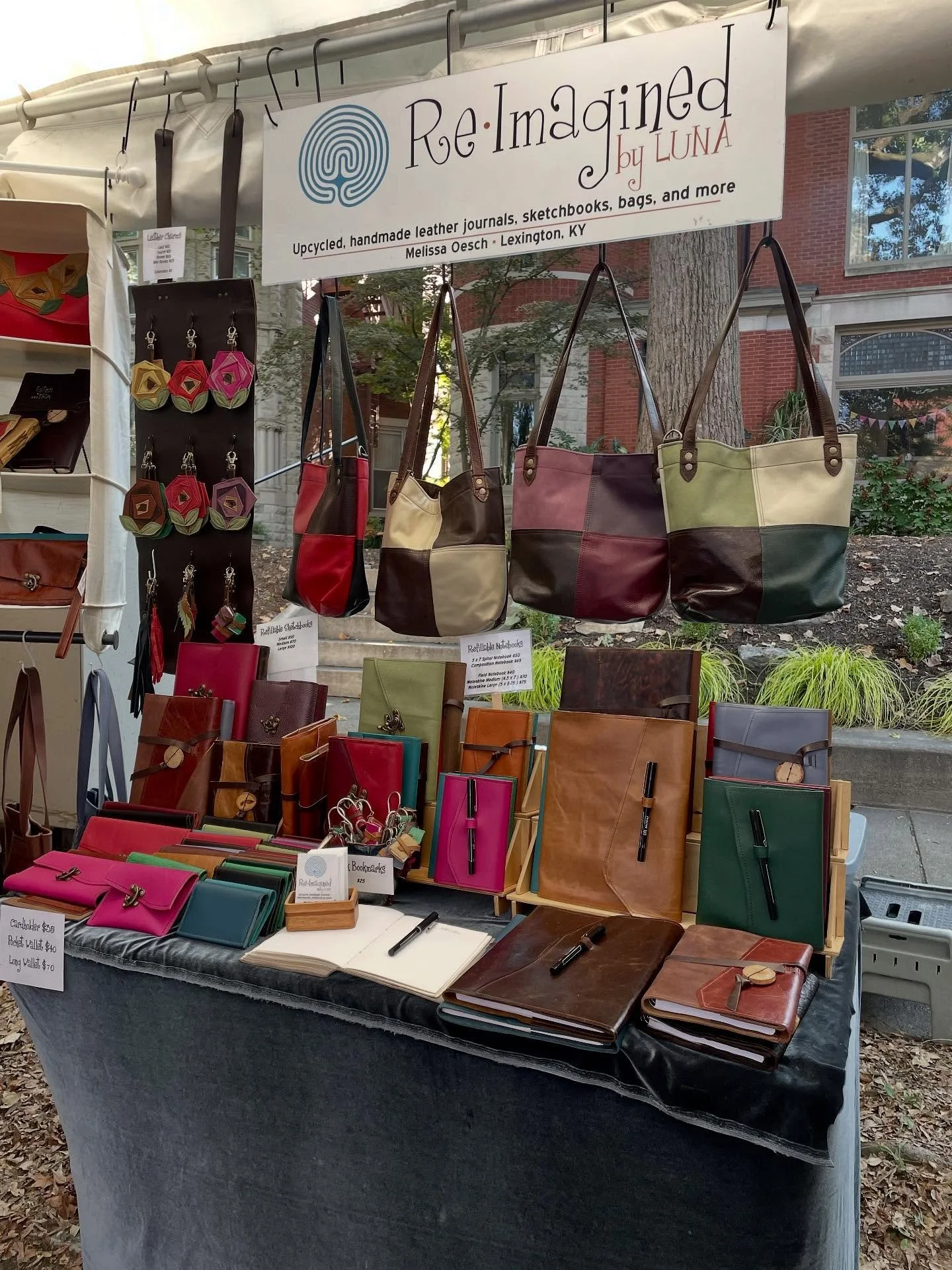 We&rsquo;re open at the @stjamescourtartshow! It&rsquo;s a beautiful weekend, and I&rsquo;m here with over 600 other artists in Old Louisville. I&rsquo;m on 4th st in booth 777. We are open Friday and Saturday 10-6 and Sunday 10-5. Glad to be here, L