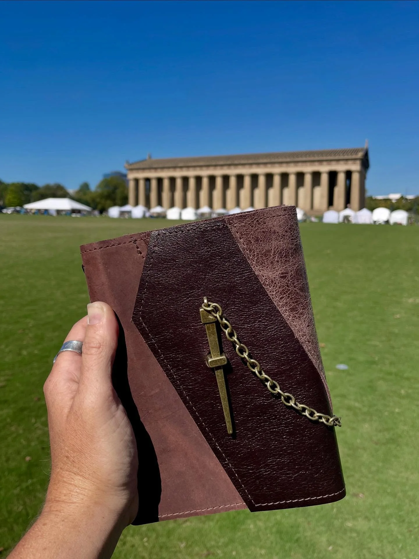 Such a beautiful, full weekend! Thank you, Nashville, for continuing to support my small business. I appreciate all the loyal returning customers and the myriad of people who stumble upon on us in the park visiting from elsewhere. A big thank you to 