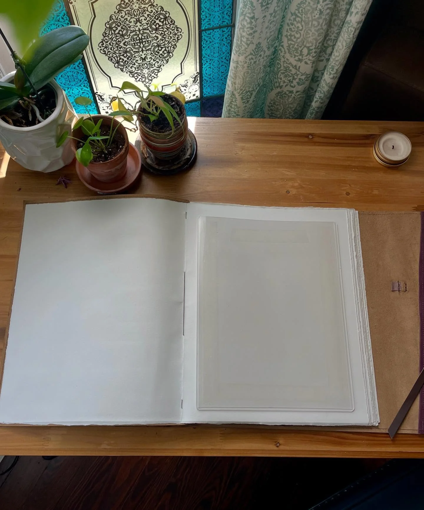 I&rsquo;ve been pretty tucked in the past week or so as I&rsquo;ve been focusing on custom orders and figuring out what is needed as we head into the holidays. I&rsquo;m excited about my upcoming holiday shows. Each of these is special and fun in its