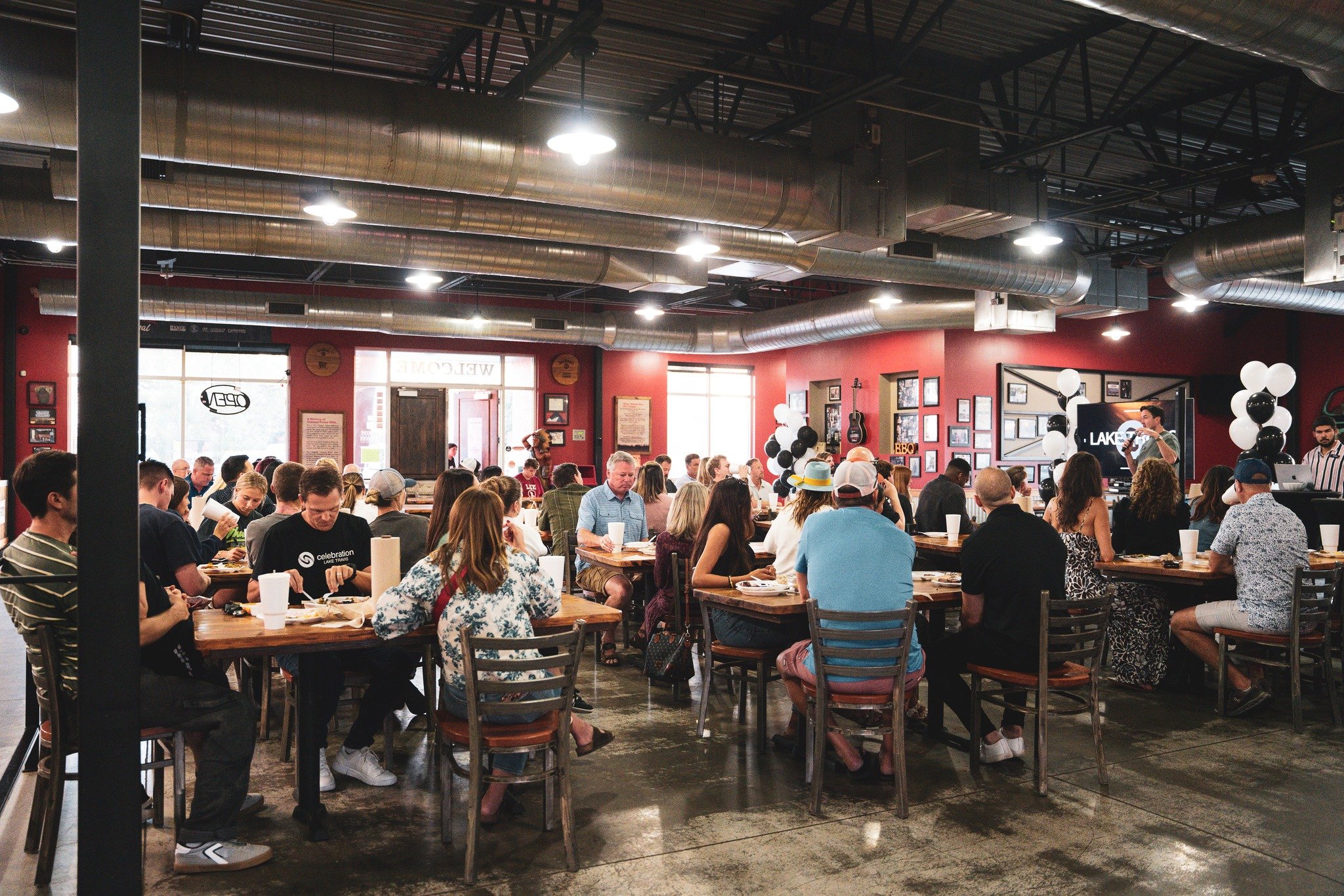 Our Lake Travis family barbecue was unforgettable! We loved having you with us and can&rsquo;t wait to see you again. Mark your calendars and invite your family to our next gathering on November 10th! Details below.👏

➡️ Sunday, November 10th at 5pm