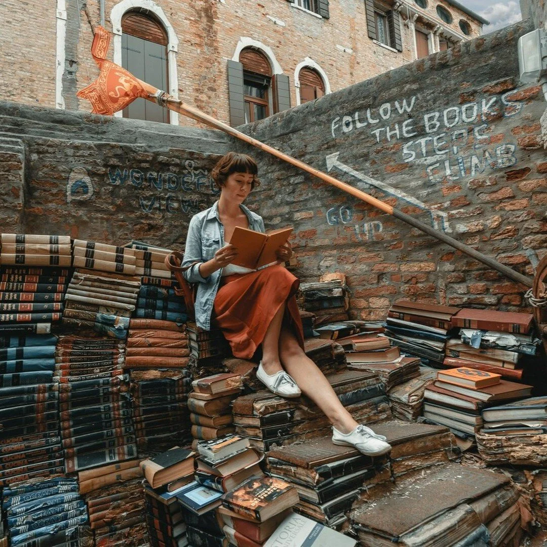 DISCERNMENT THROUGH READING... In the final installment on discernment, today's Soul Talk blog post explores how reading can be a doorway to transformation. In fact, it holds many of the same elements as meditation -- silence and stillness, focused t