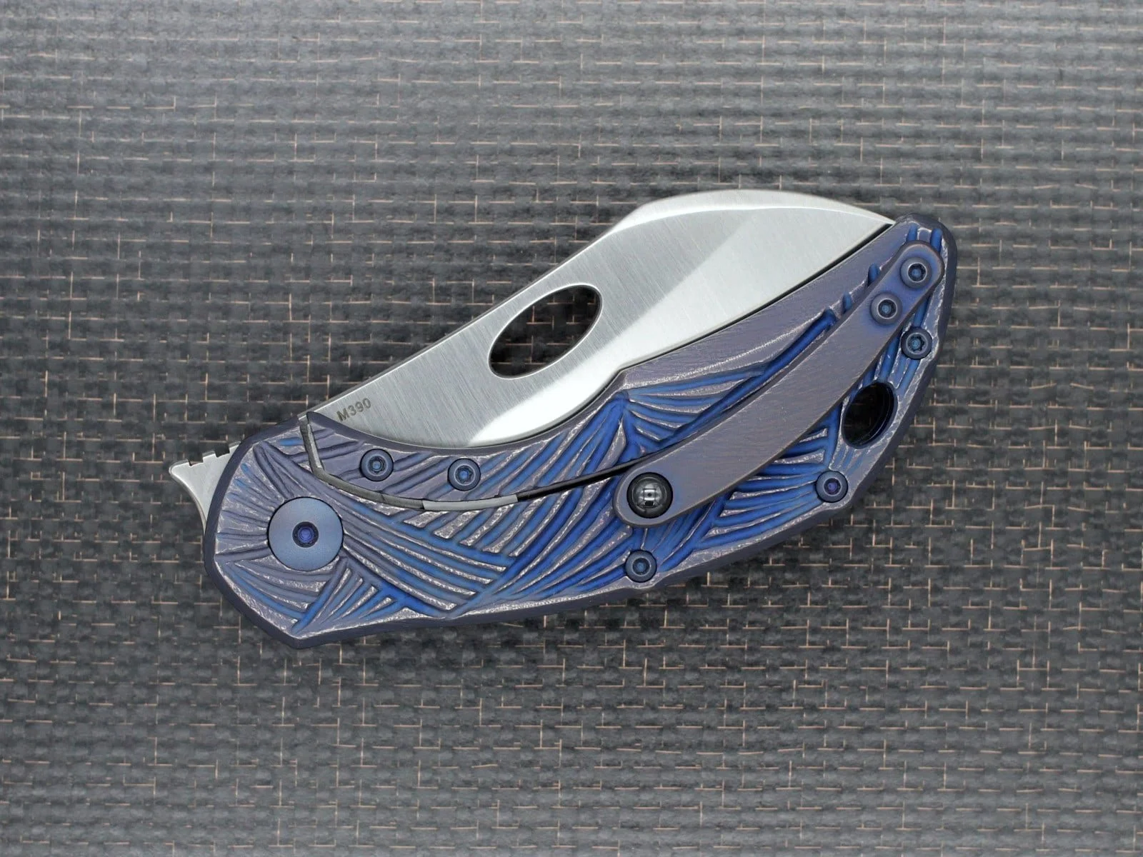 Busker #743L - The Olamic Table