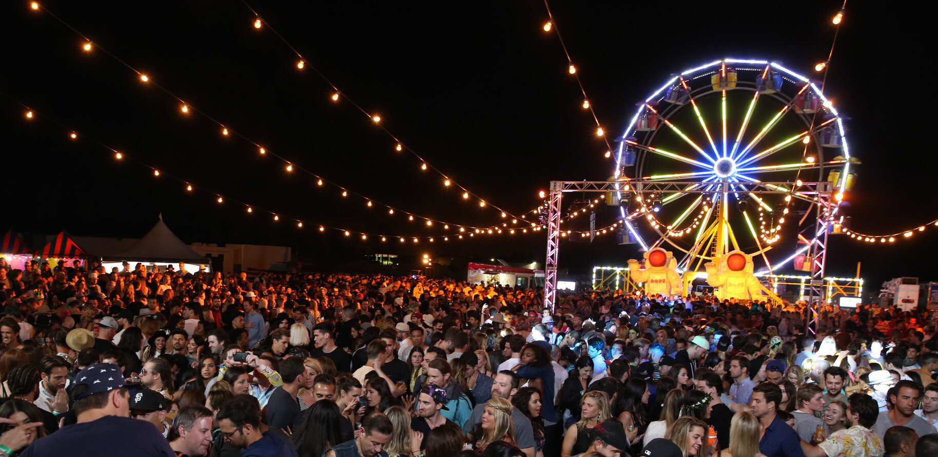 la-atr-coachella-2015-neon-carnival-leonardo-dicaprio-20150412.jpg