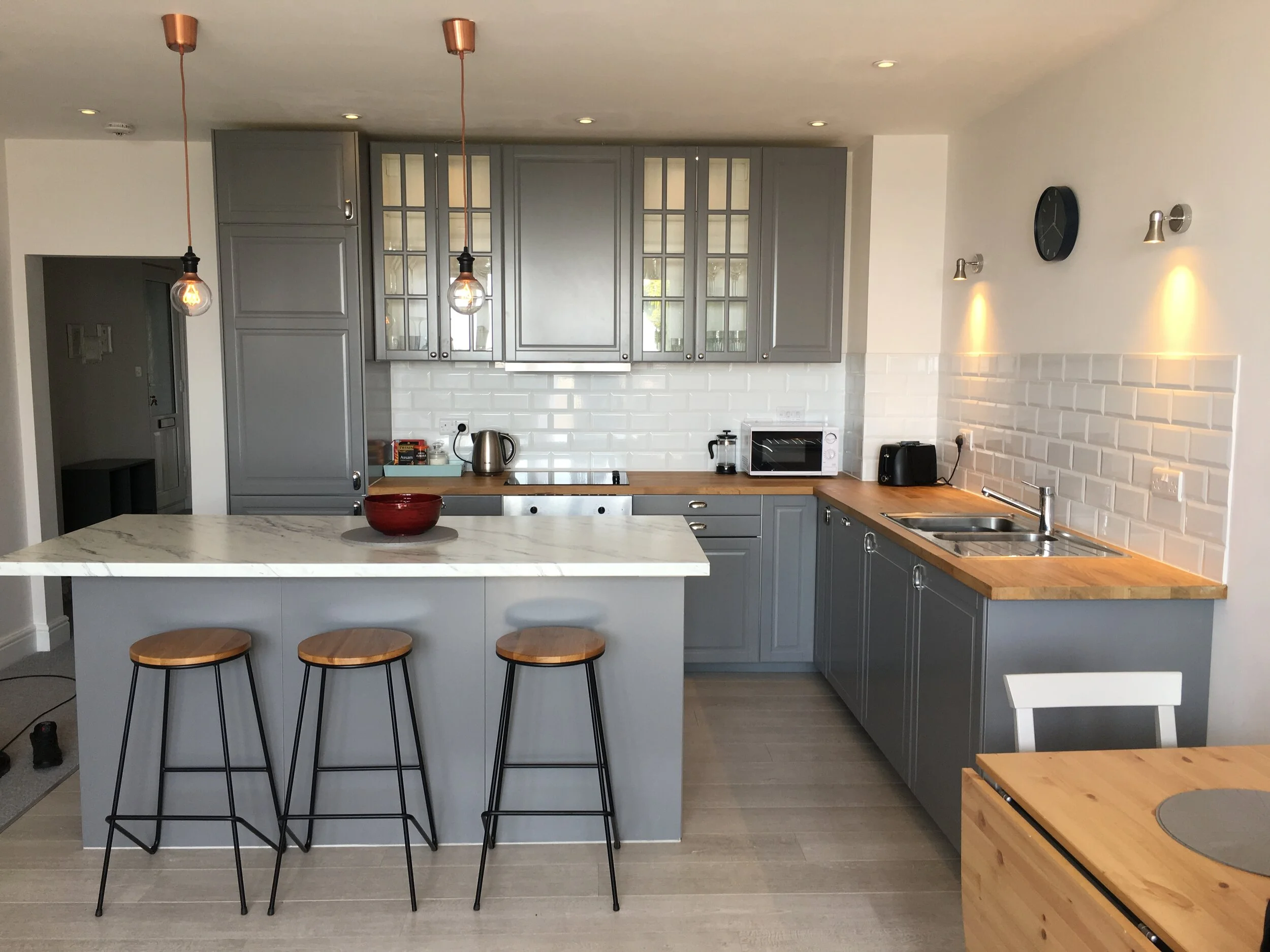 Kitchen and entertainment area