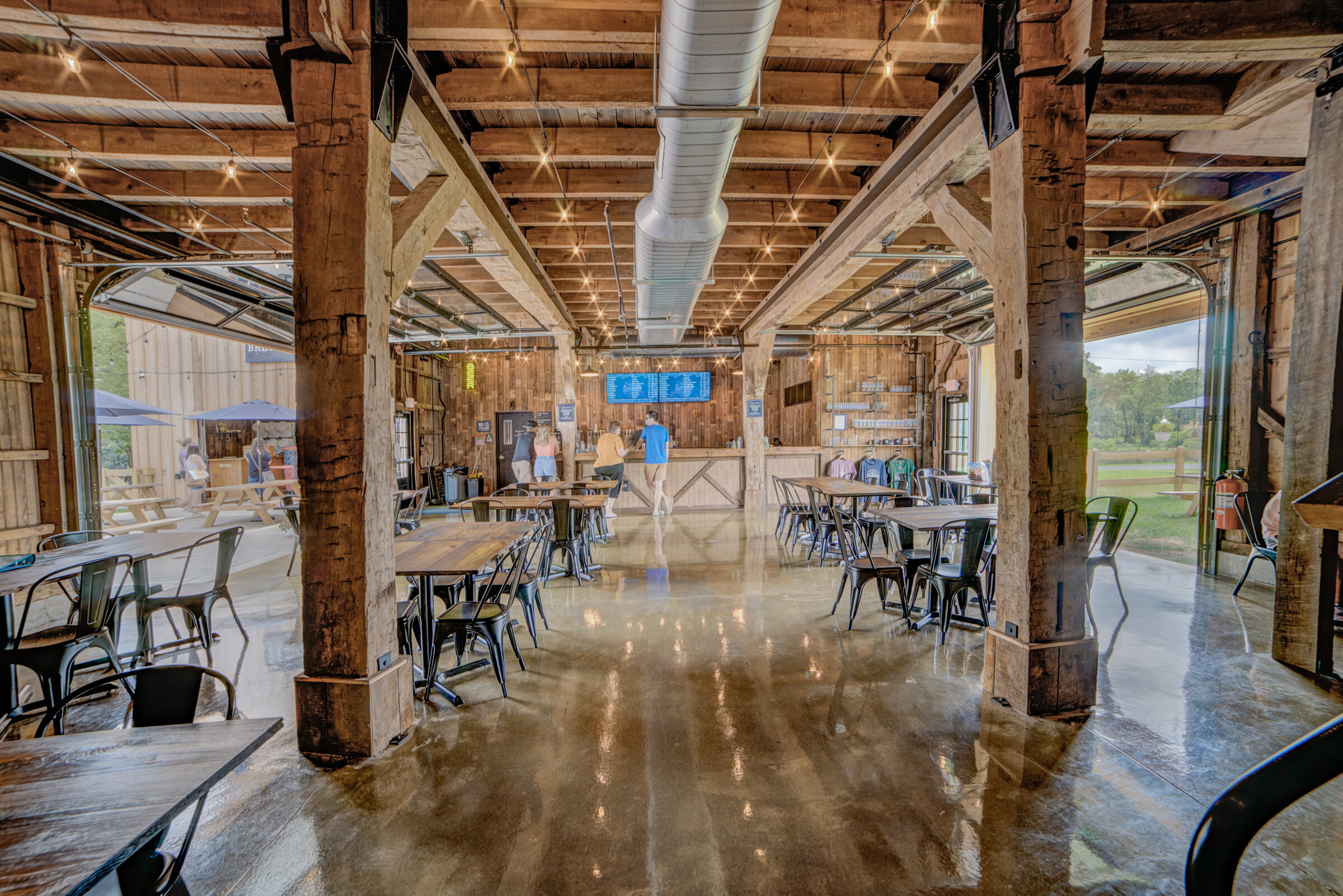 Tasting Barn — Flounder Brewing Co.