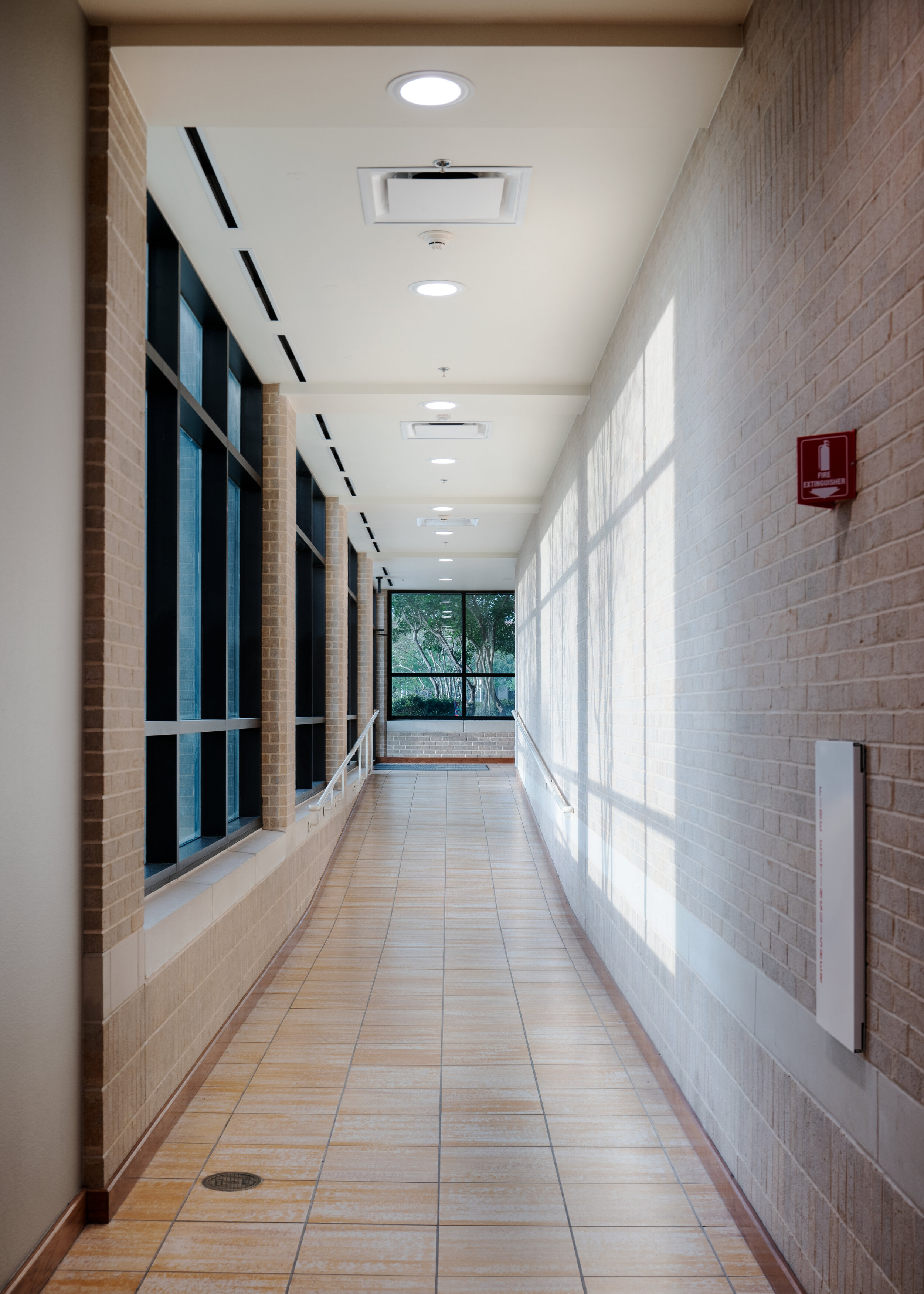 tamiu hallway.jpg