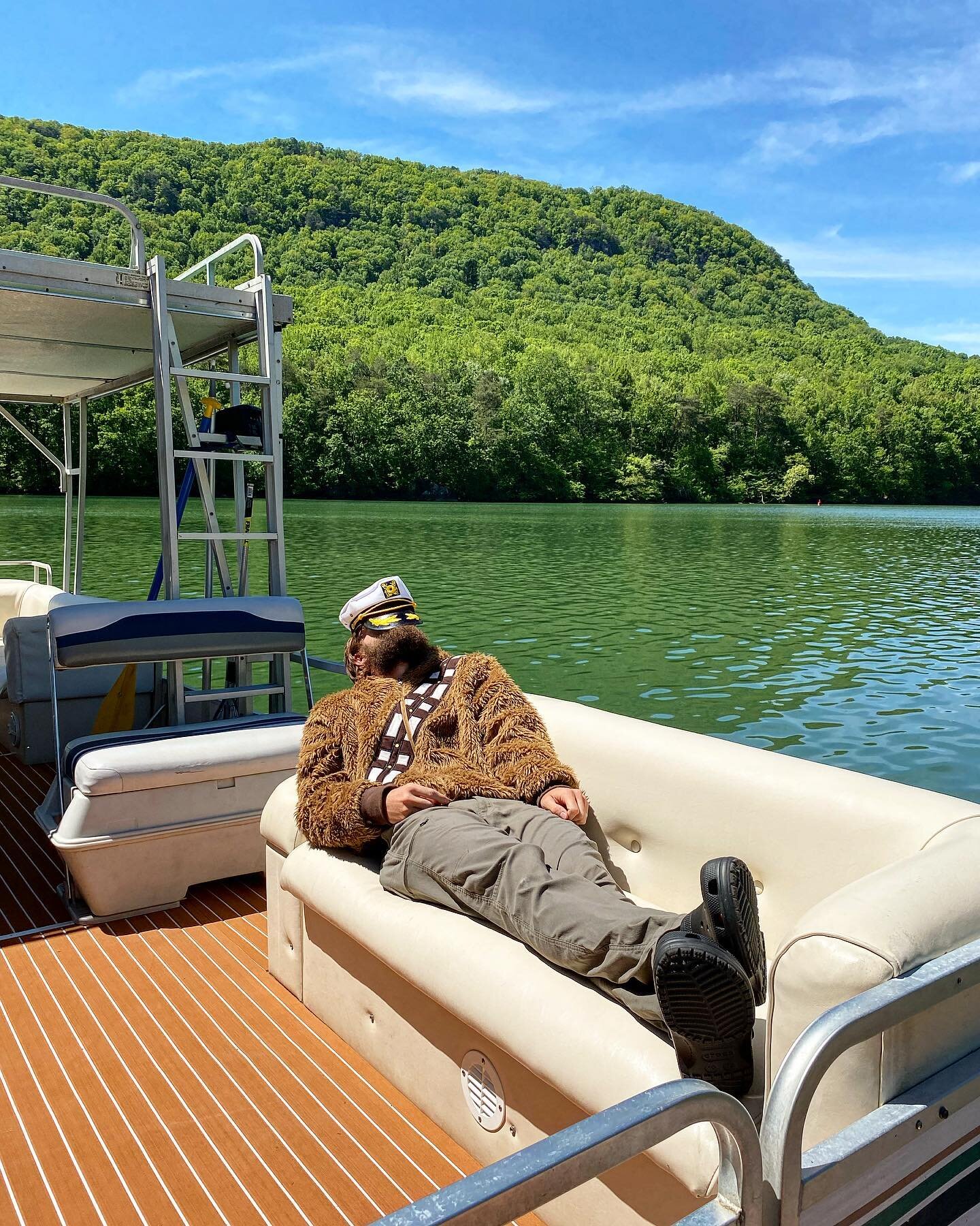 Captain Chewbacca joined us for a tour today! May the fourth be with you! #starwars #maythe4thbewithyou #explorethegorge #boattour #riverlife #deut31:6