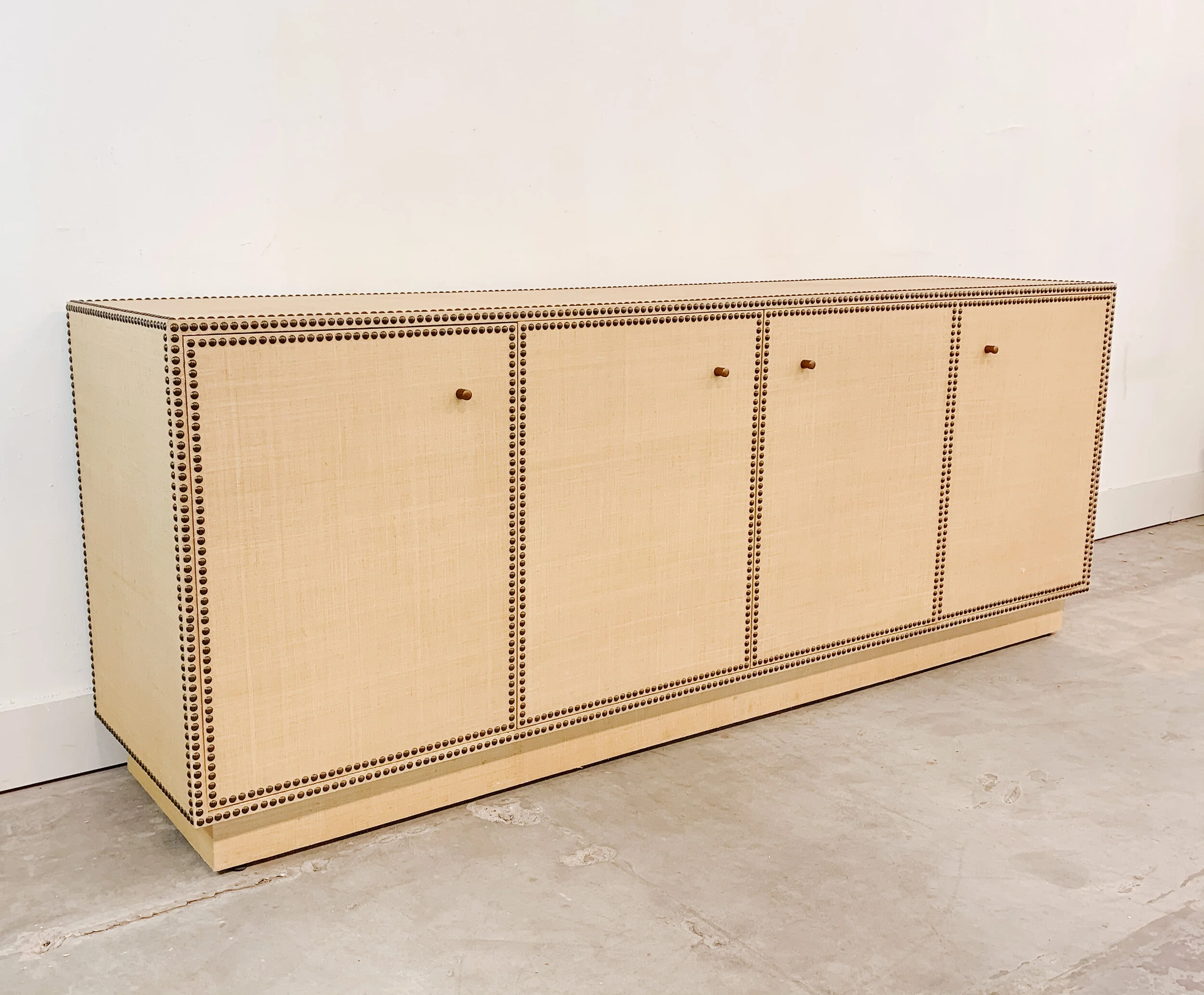 24) SID I INQUIRE FOR PRICING | 80W X 20D X 32.5H | QTY: 1