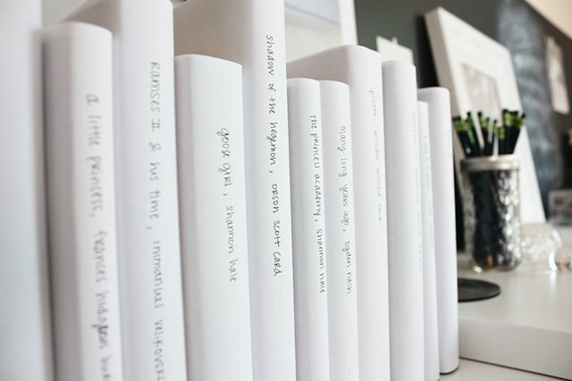 minimalist-library-minimalism-books.jpg