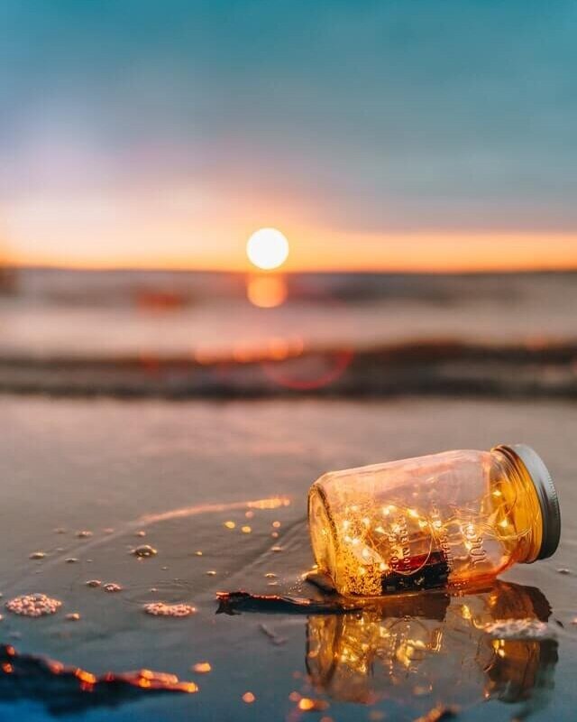 minimalism-minimalist-minimalray-simple-pleasures-beach.jpg