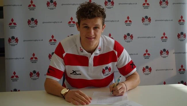 Billy Burns signs new contract with Gloucester Rugby