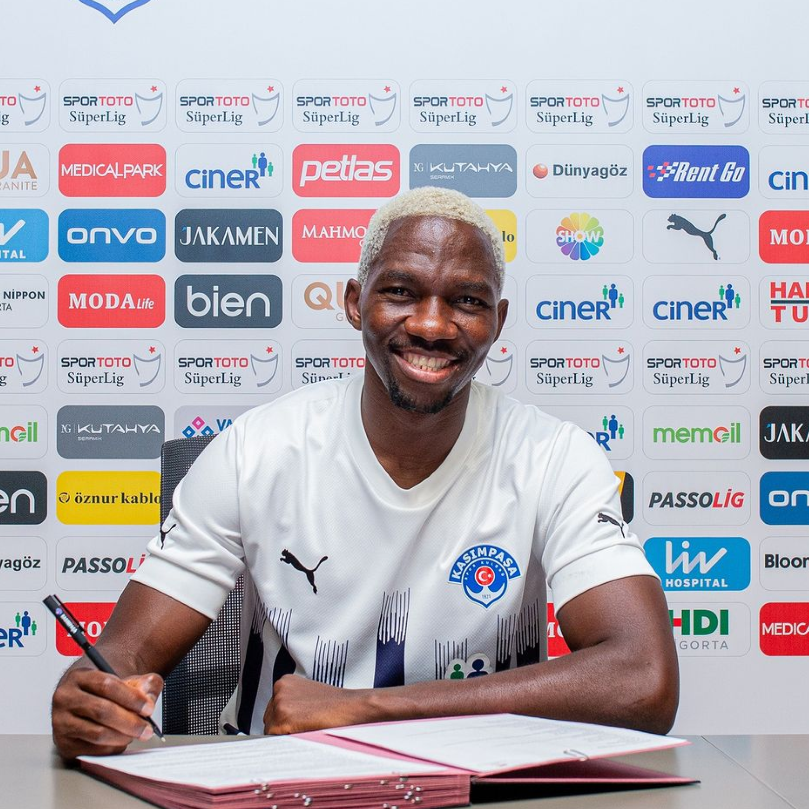 DONE DEAL: Nigeria captain Kenneth Omeruo signs with Kasimpasa SK