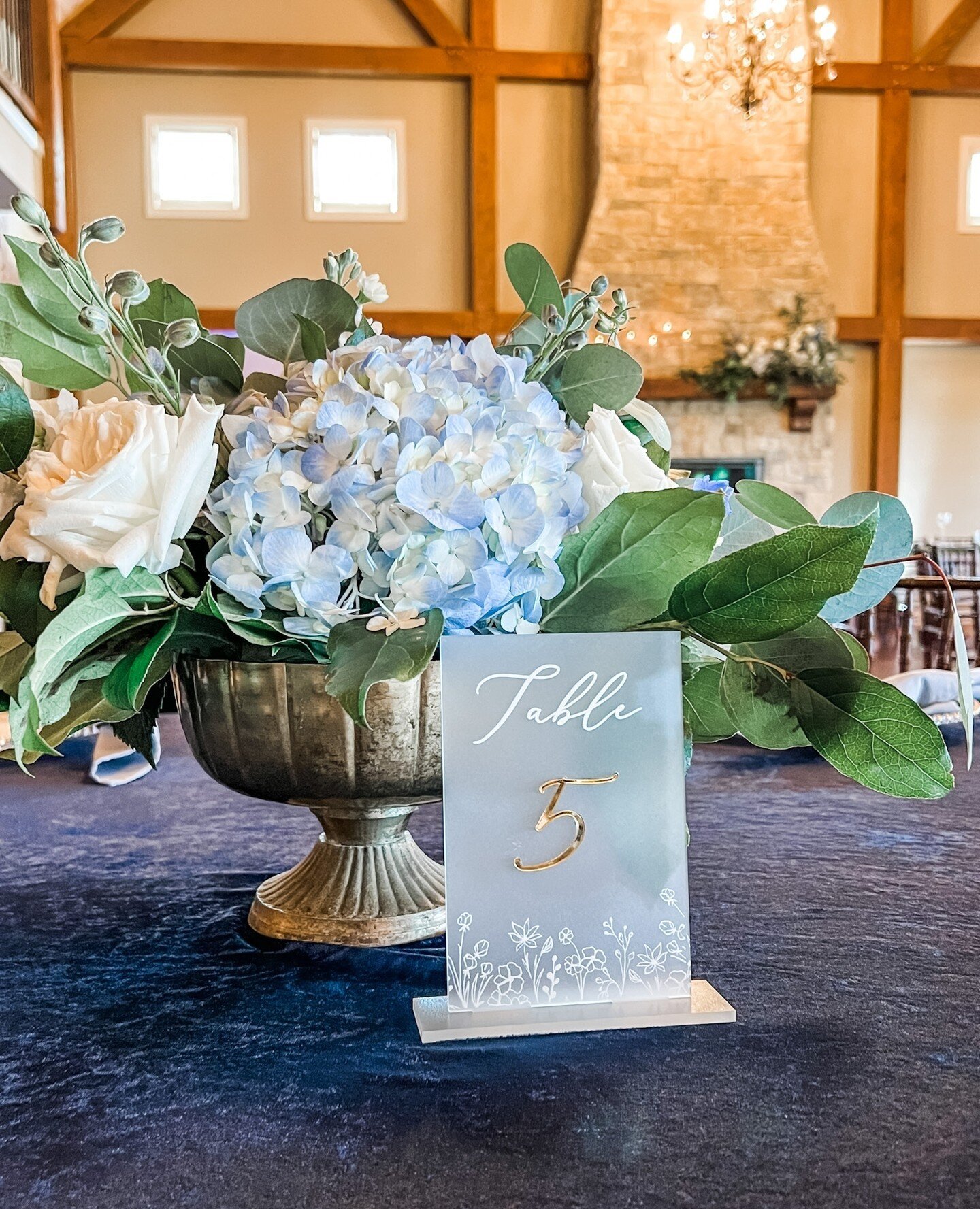 Nothing like an acrylic table number that pairs perfectly with floral centerpieces.⁠
.⁠
.⁠
.⁠
.⁠
.⁠
#tablenumbers #acrylicstationery #penstruckdesign #wedding2022 #weddingstationery #wedding #weddings #weddinginspiration #weddinginspo #bridetobe #inv