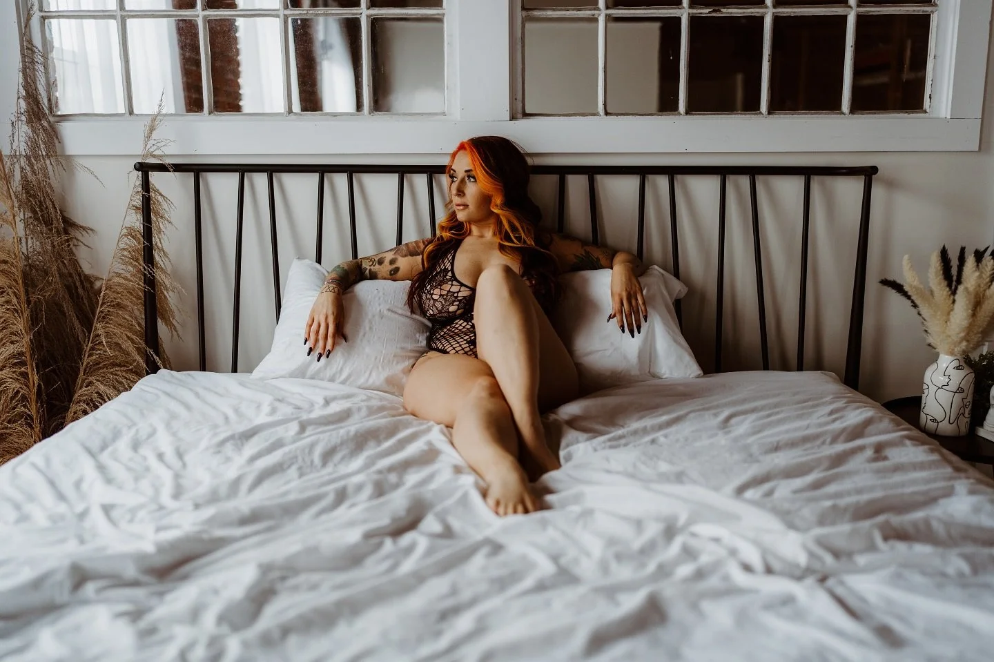 This weekend flew by!  Busy week this week.  What do you want to see from us this? BTS, reels? Tell us! ⬇️

H+M @cr_beautyartistry 

@morganmag.stylist 

*
*
*
#boudoirboston #bostonboudoir #boudoir #empowerwomen #bodypositive #realwomen #curves #fie