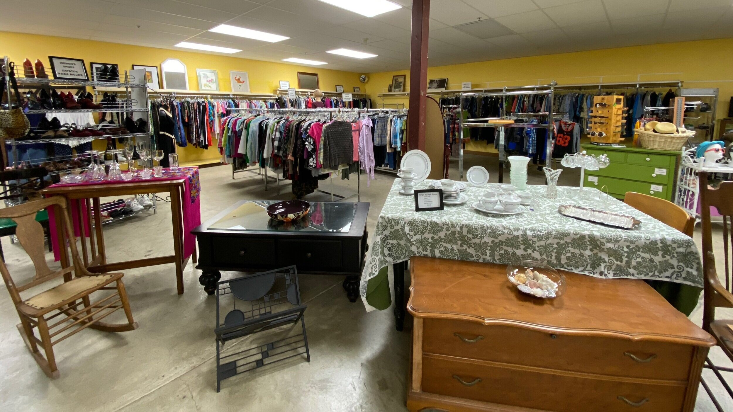 hrvac-thrift-store-1.jpg