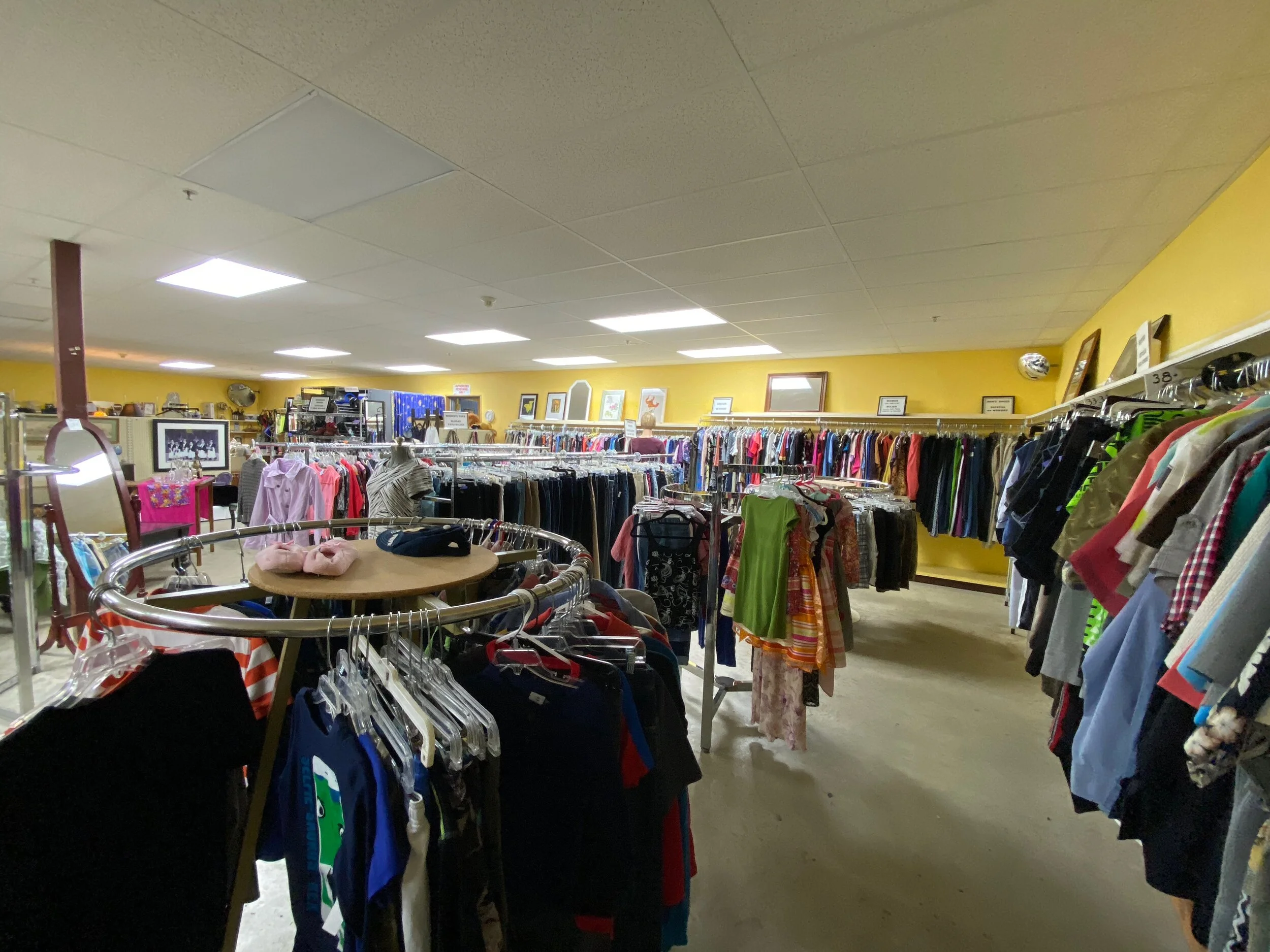 hrvac-thrift-store-2.jpeg