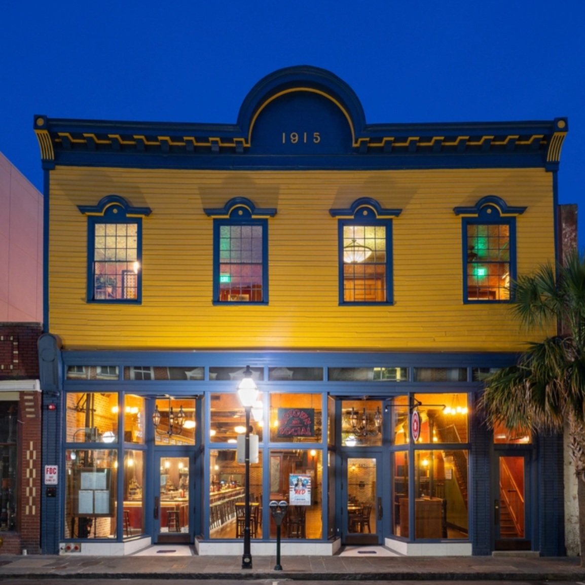 Uptown Social Paint and Sip