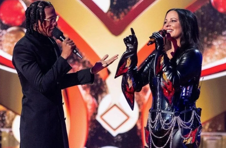 ‘The Masked Singer’: Country Star Sara Evans Performs “Here I Go Again” by Whitesnake on Season 9 premiere