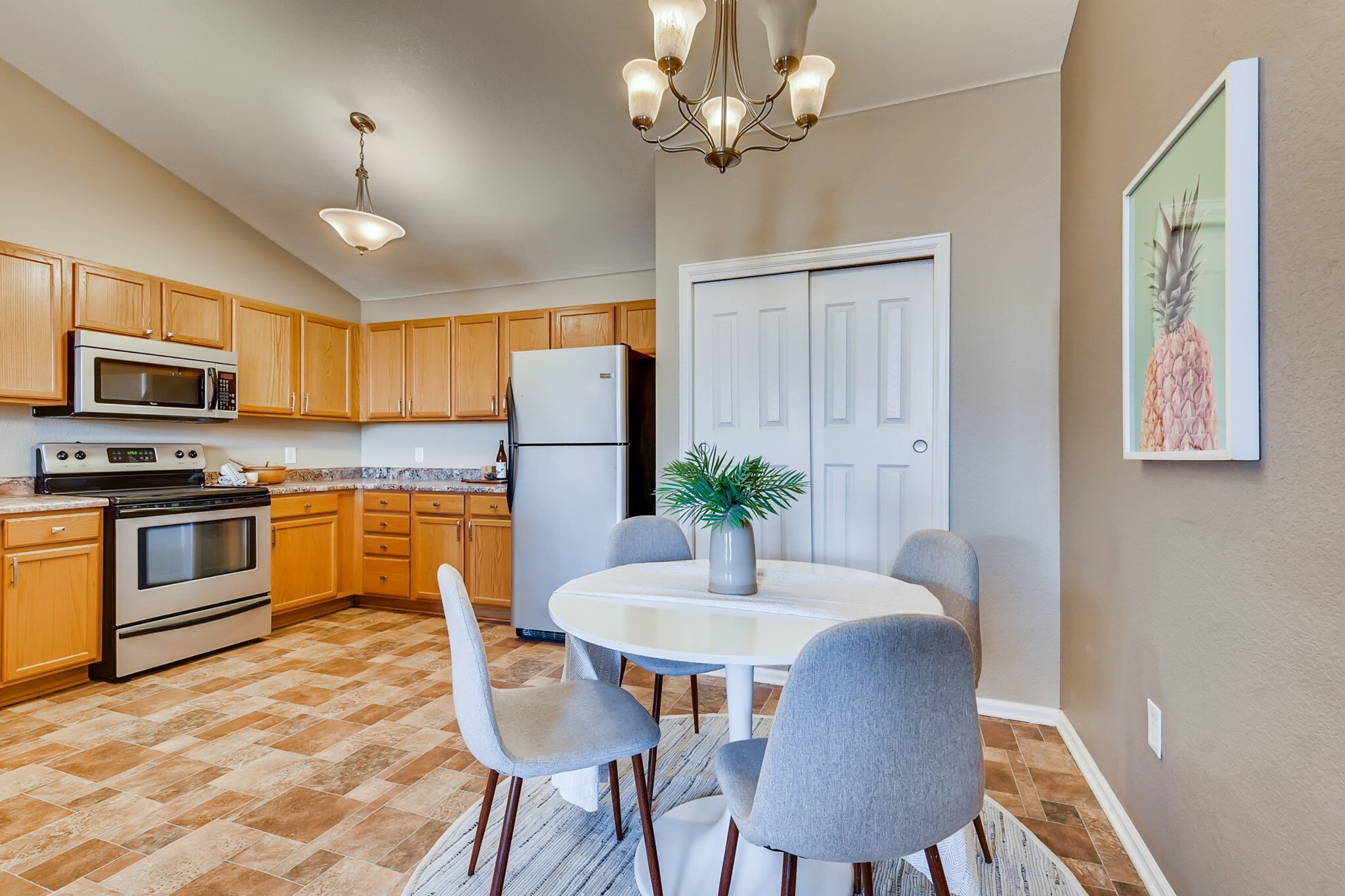 3262 E 103rd Avenue 1811 Thornton CO - MLS Sized - 021 - 26 2nd Floor Breakfast Area.jpg