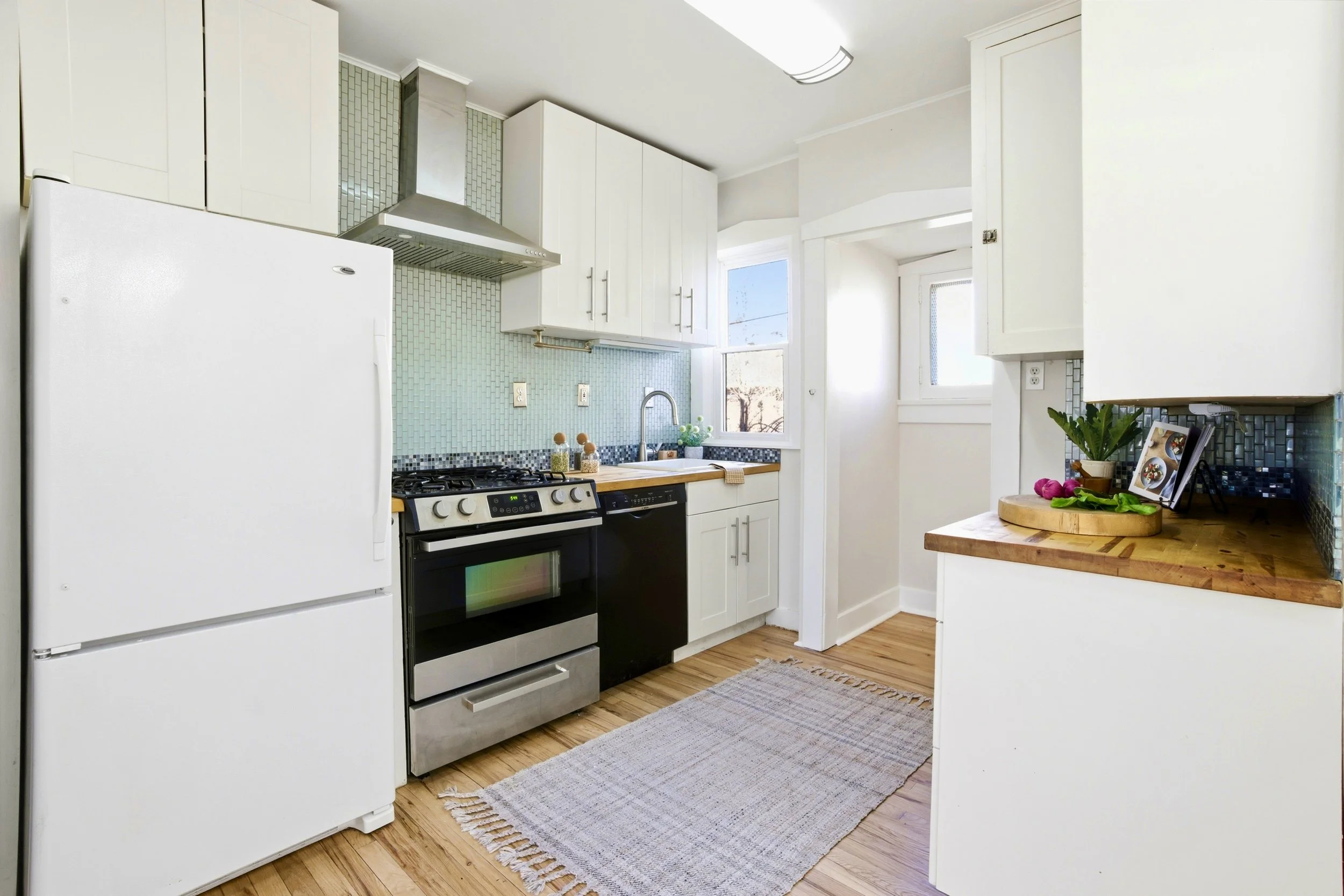 1 kitchen 30-print-3e2fd80b-f864-4b29-959c-bd5242dfbecd 2.jpg