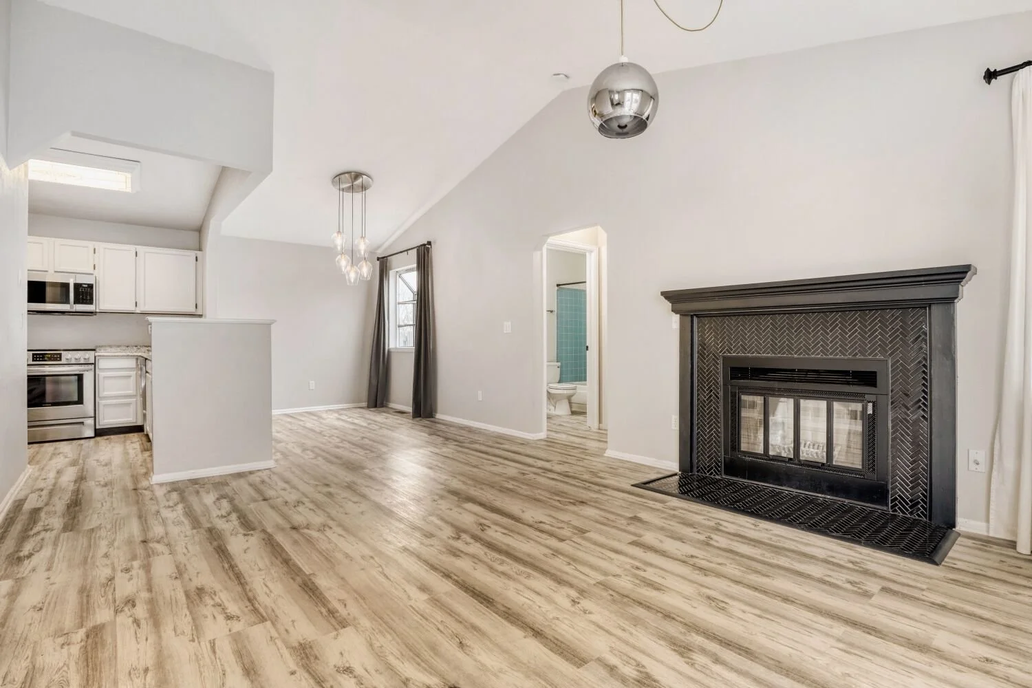 17867 E Cornell Drive - Web Quality - 007 - 06 Living Room.jpg