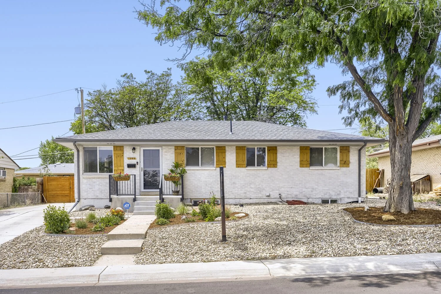 7985 Green Ct - Web Quality - 002 - 02 Exterior Front.jpg