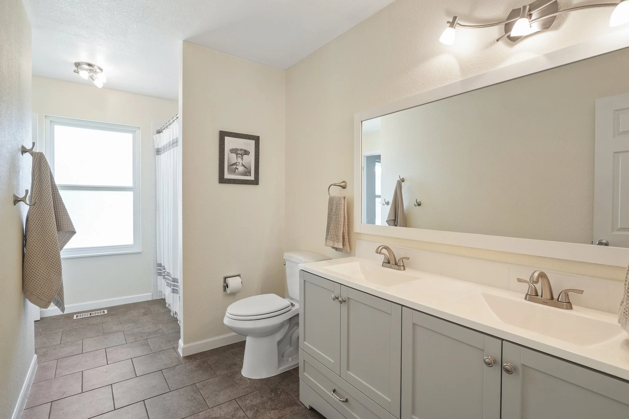 4653 S Yank Street - MLS Sized - 027 - 23 Primary Bathroom.jpg