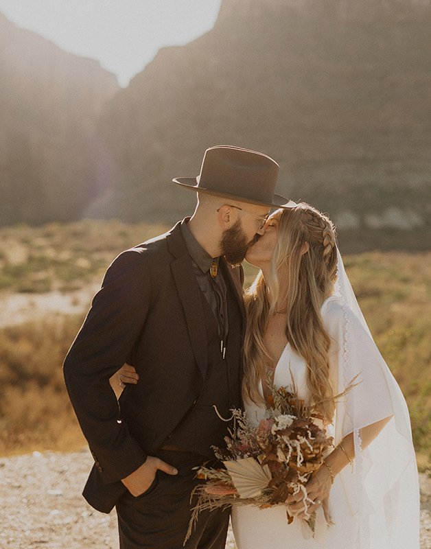 Willow House Intimate Wedding in Terlingua, Texas_54.jpeg