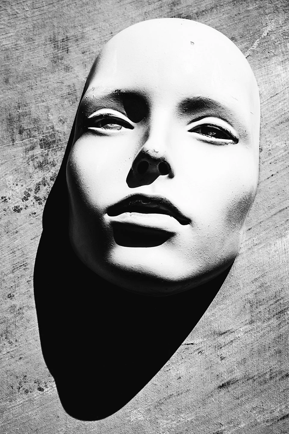 Mannequin-face-on-fabric.jpg