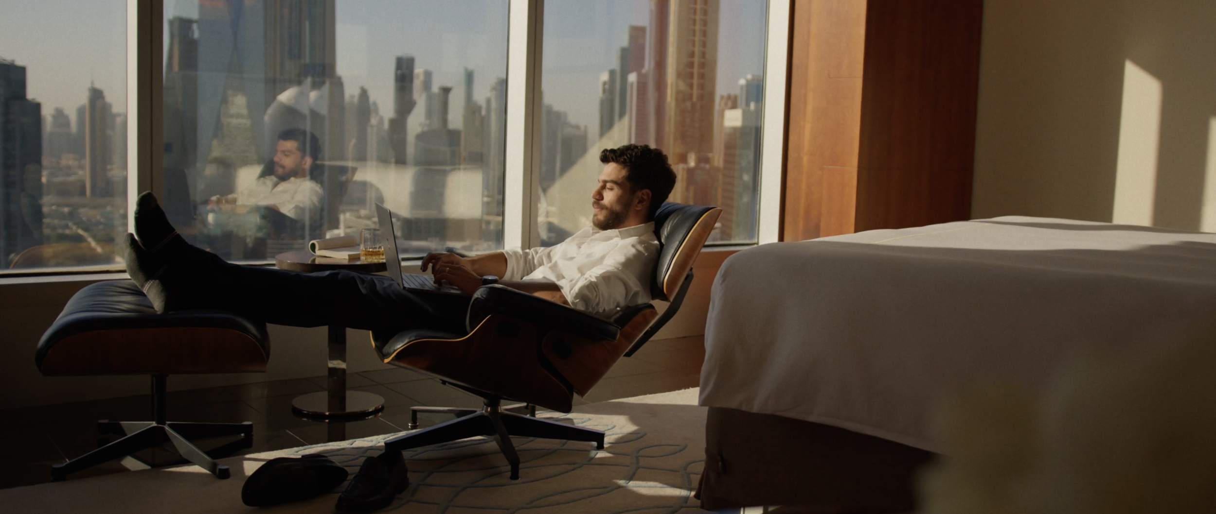 JET_EmiratesTowers_Business_00005.png